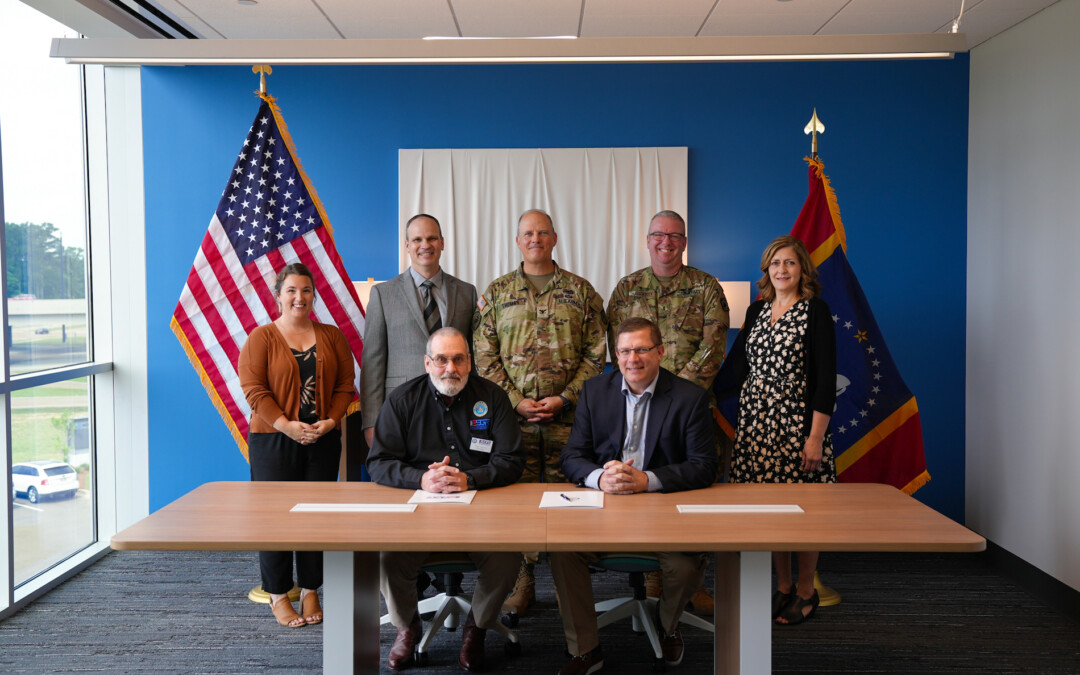HORNE Signs Statement of Support for Guard and Reserve Members